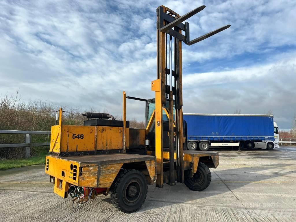 Boss 546 SIDE LOADER Încarcator lateral
