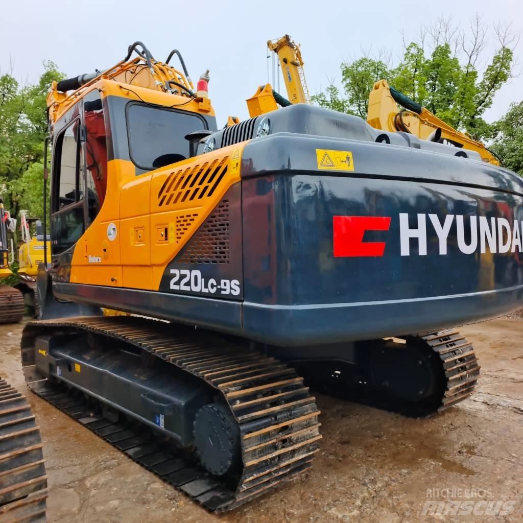 Hyundai 220lc-9s Excavatoare pe șenile

