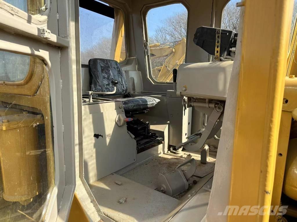 CAT D 8 K Buldozere pe senile