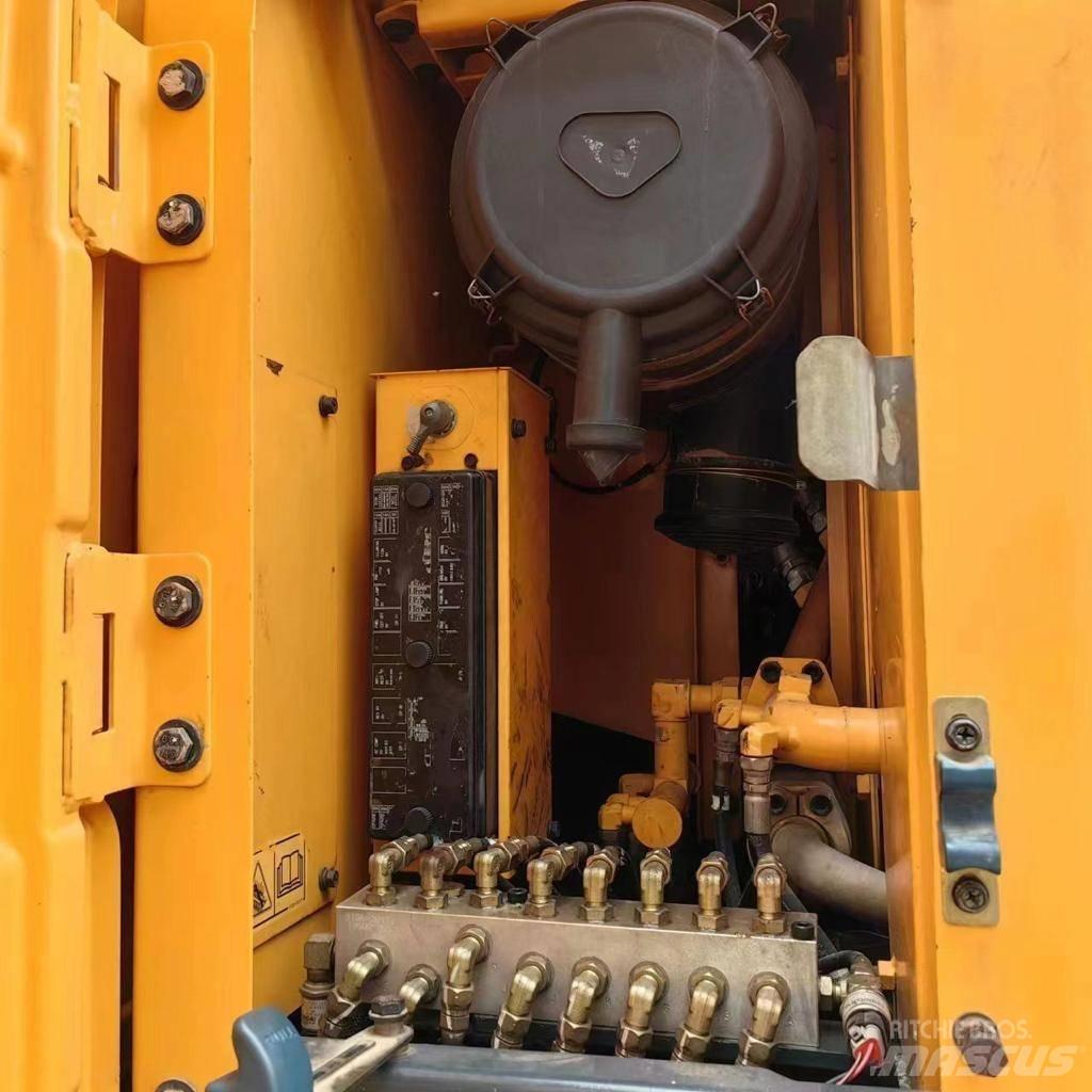 Hyundai 210-9 Excavatoare cu roti
