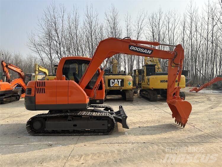 Doosan DX75 Mini excavatoare < 7t