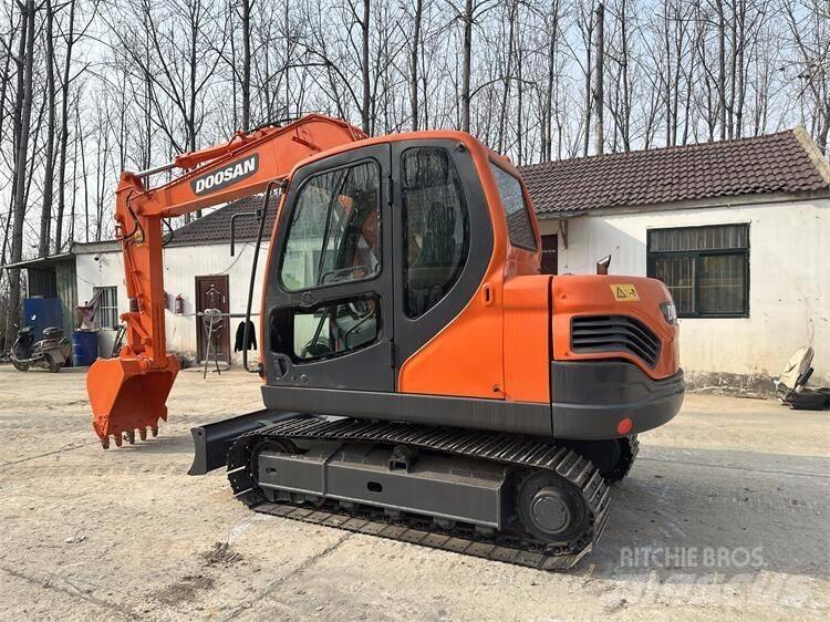 Doosan DX75 Mini excavatoare < 7t