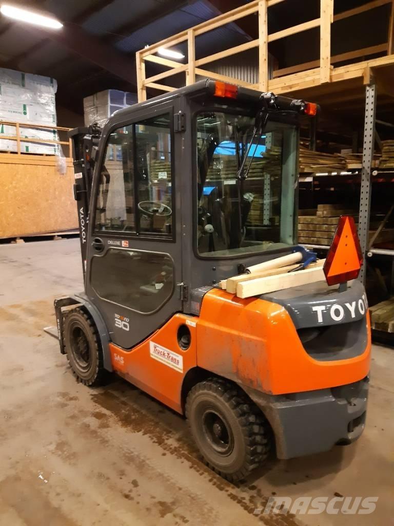 Toyota 02-8FDF30 Stivuitor diesel