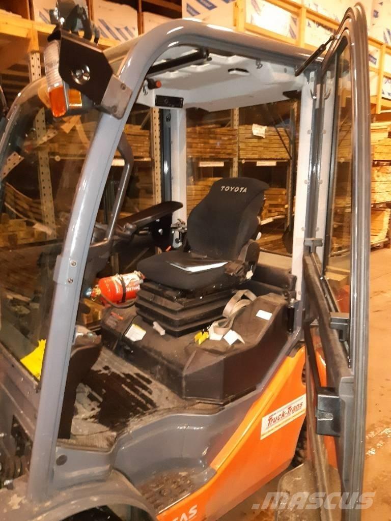 Toyota 02-8FDF30 Stivuitor diesel