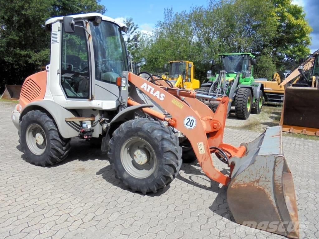 Atlas AR 80 Incarcator pe pneuri