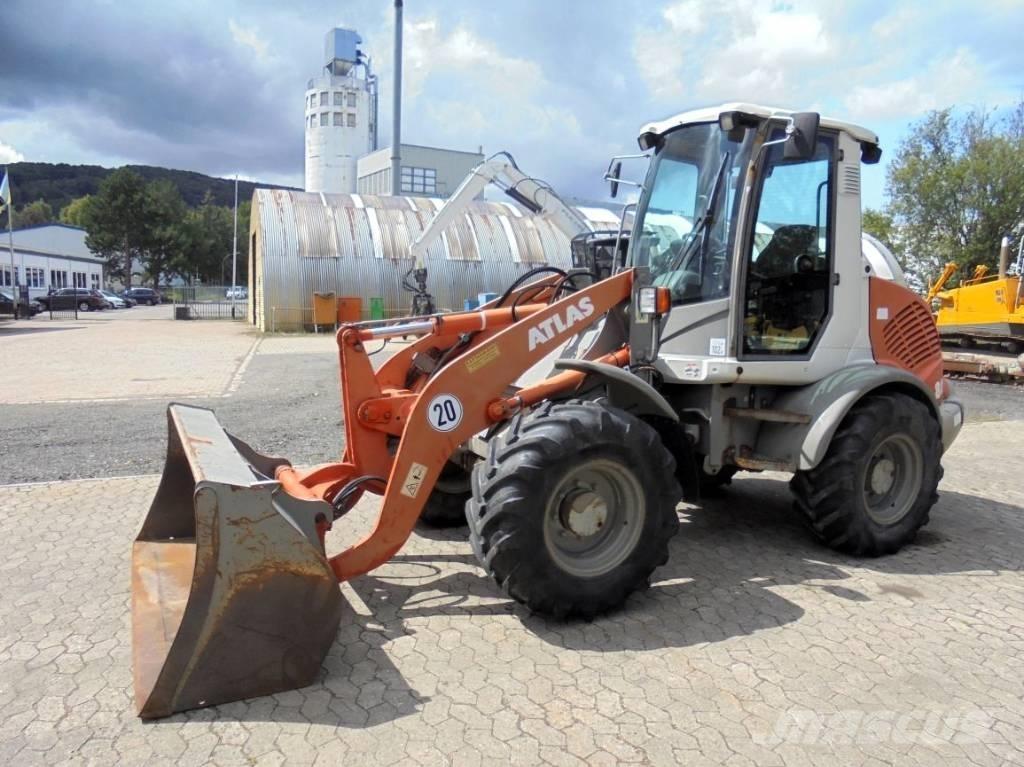 Atlas AR 80 Incarcator pe pneuri