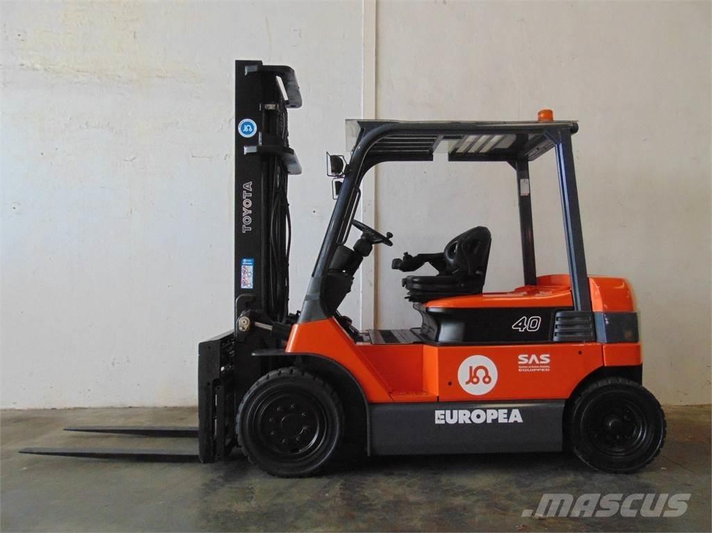 Toyota 7FBMF40 Stivuitor electric