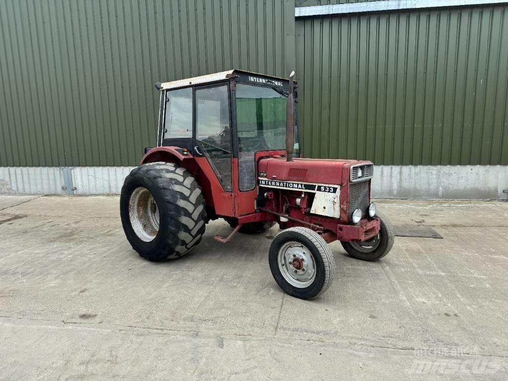 International 533 Tractoare