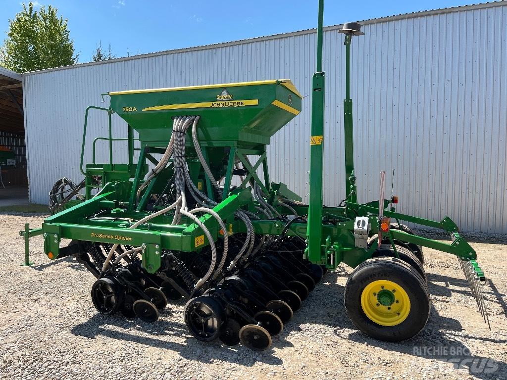 John Deere 750 A Perforatoare