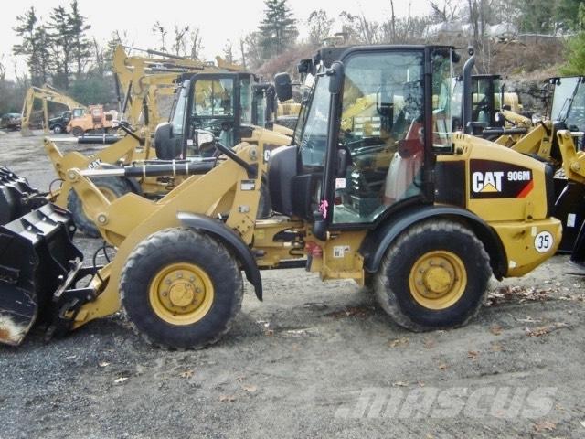CAT 906 M Incarcator pe pneuri