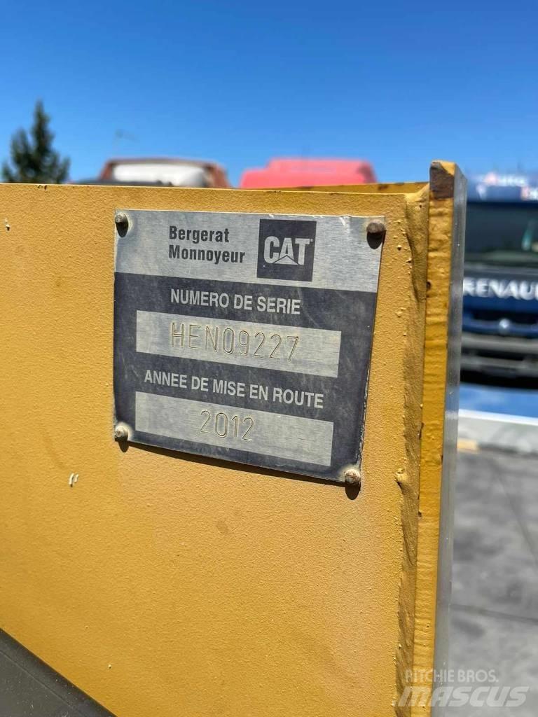CAT 236 B Mini incarcator