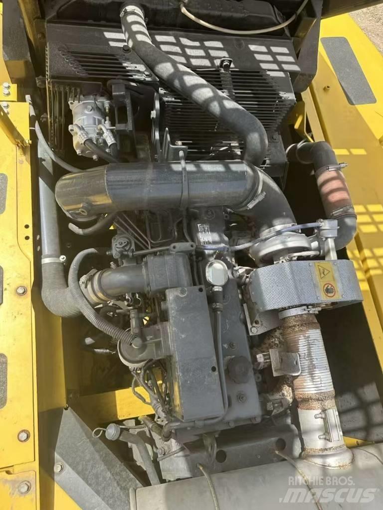 Komatsu PC 350 Excavatoare pe șenile
