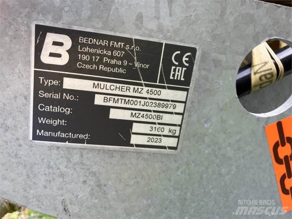 Bednar MZ 4500 Alte echipamente pentru nutret