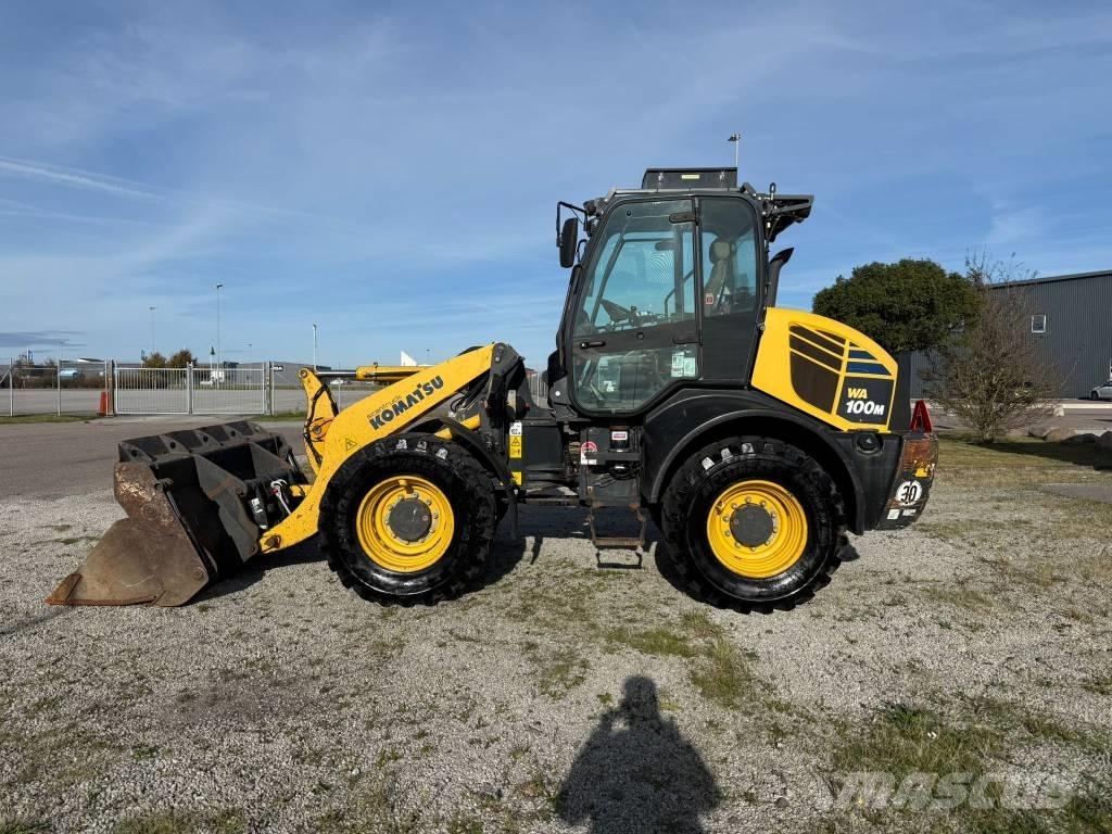 Komatsu WA 100M-7 Incarcator pe pneuri