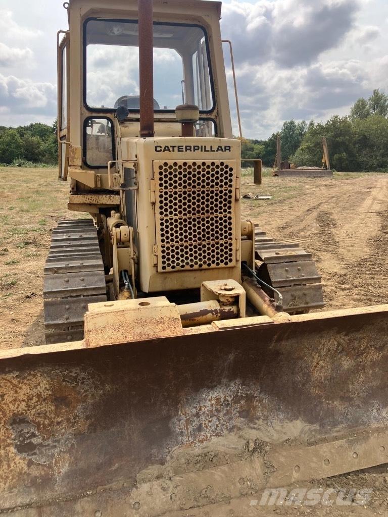CAT D 3 B Buldozere pe senile