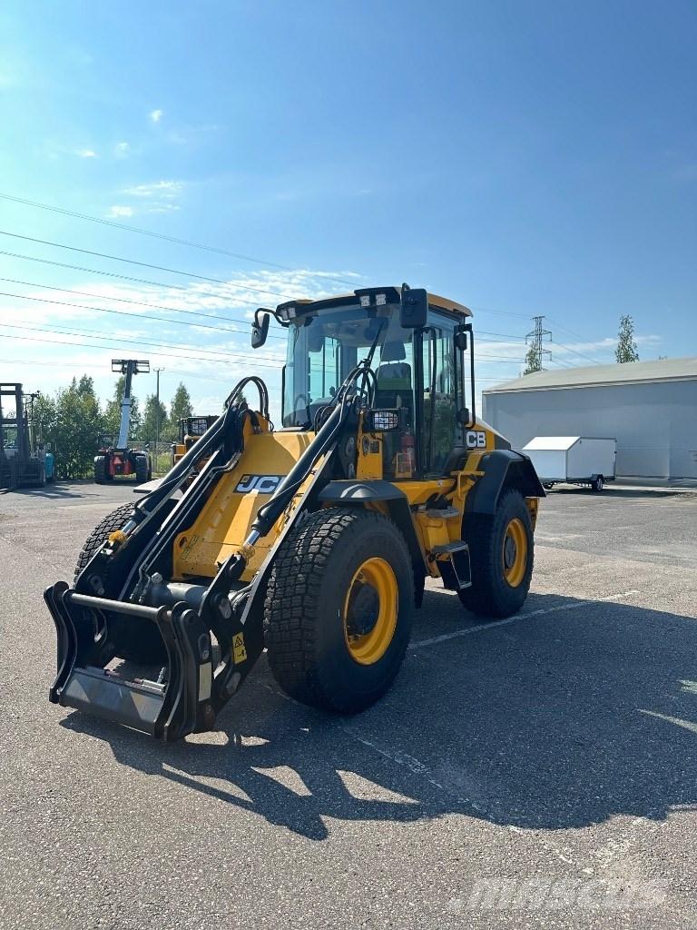 JCB 417 HT Incarcator pe pneuri