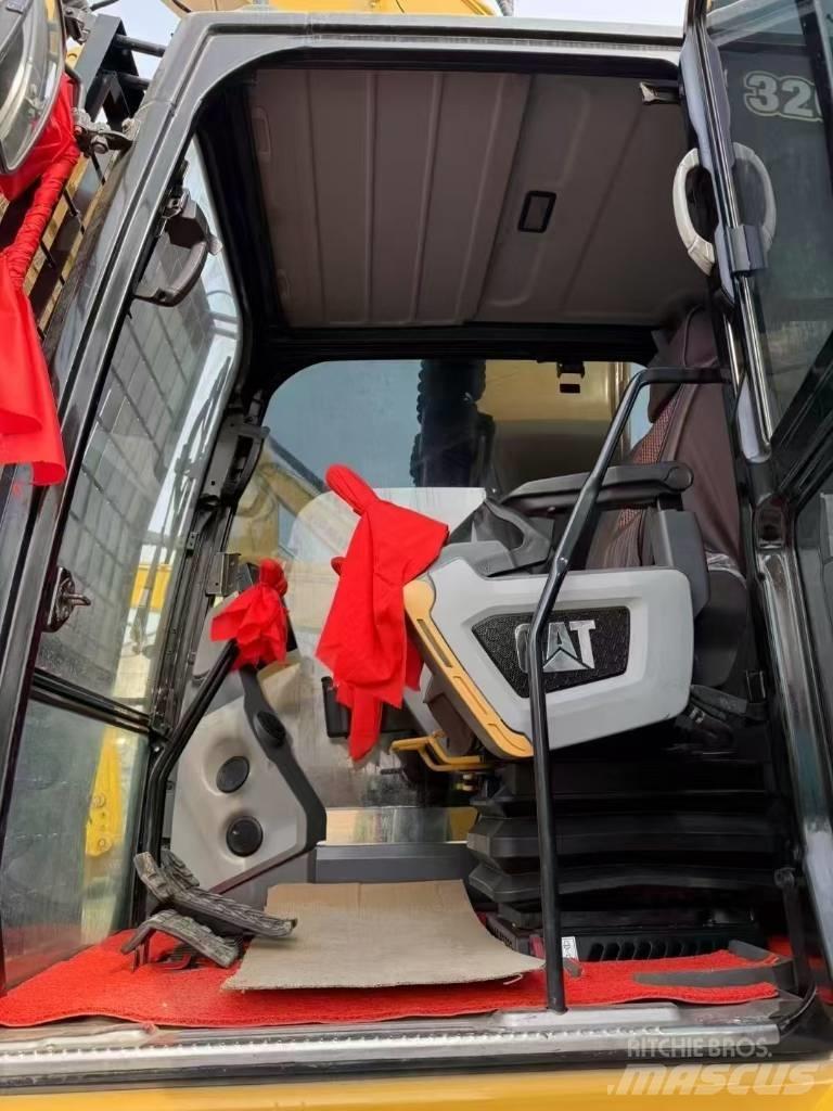 CAT 320GC Excavatoare pe șenile
