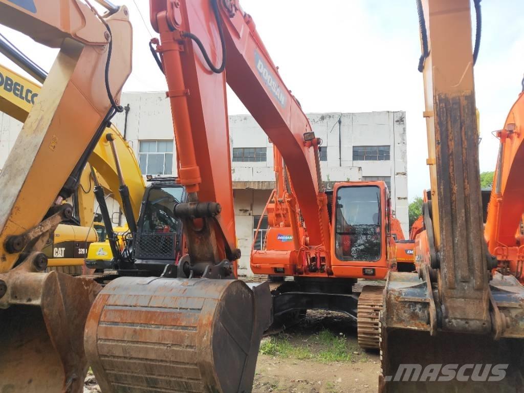 Doosan DH 215-9 Excavatoare pe șenile
