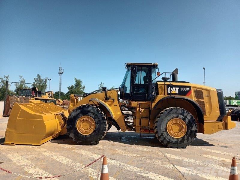 CAT 980 M Incarcator pe pneuri