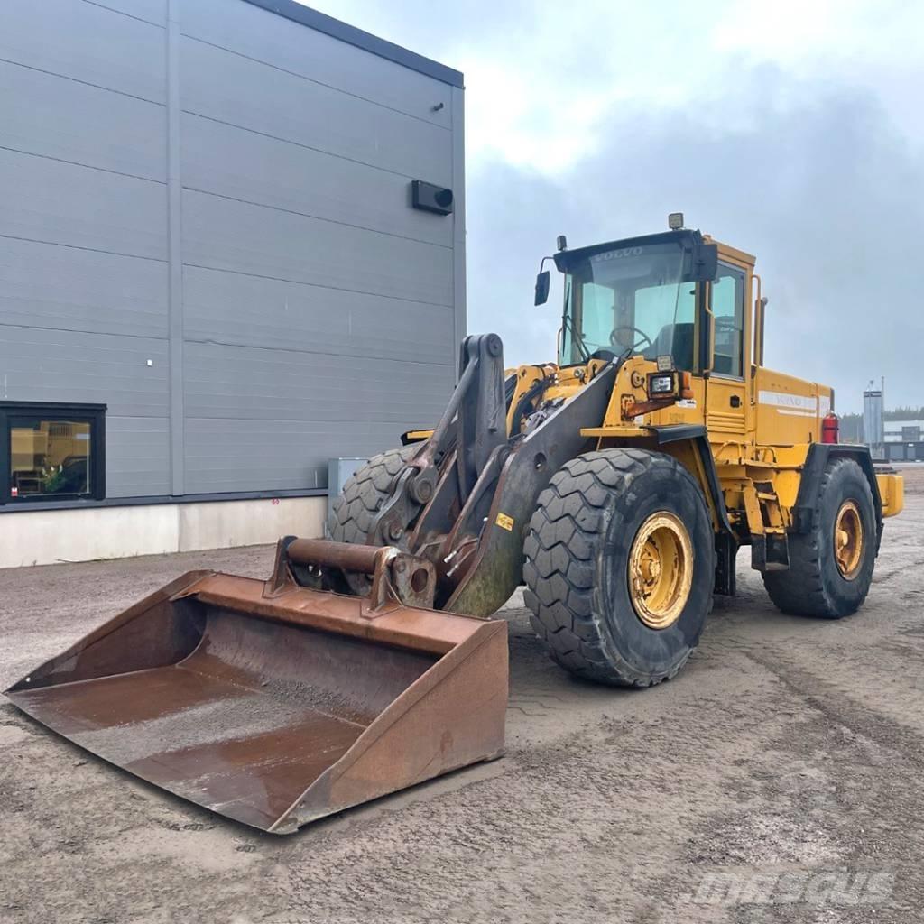 Volvo L 120 C Incarcator pe pneuri