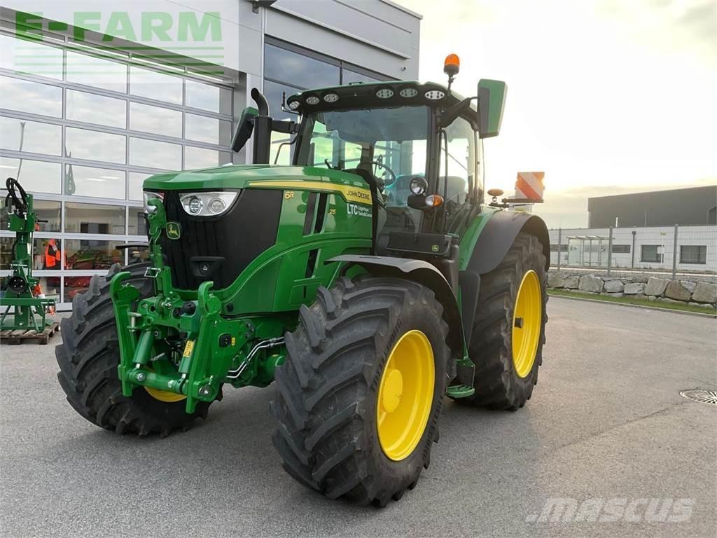 John Deere 6R 215 Tractoare
