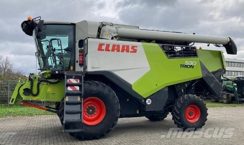 CLAAS TRION 530 Combine de secerat
