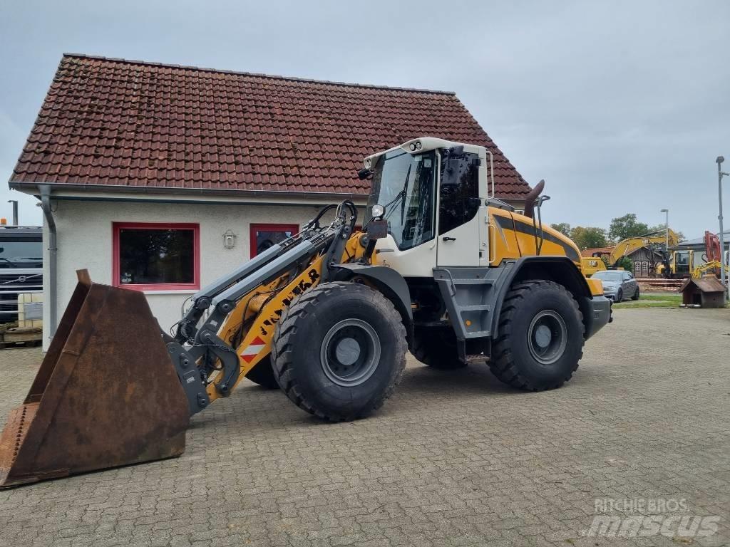 Liebherr L 526 Incarcator pe pneuri