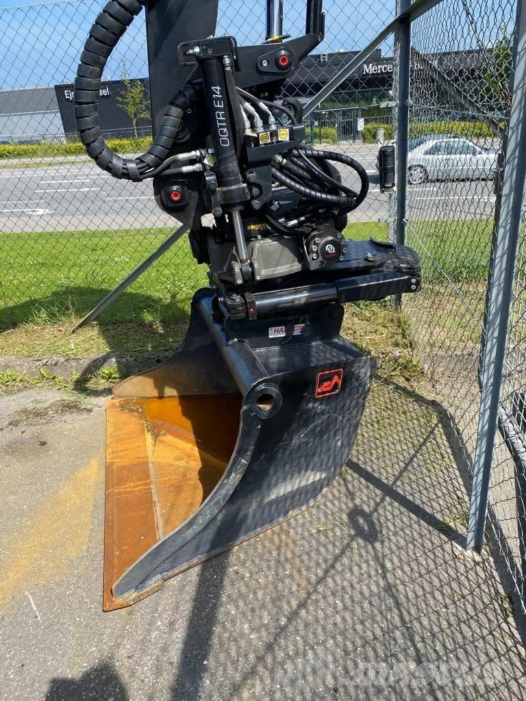 Huddig 1370 Buldoexcavatoare