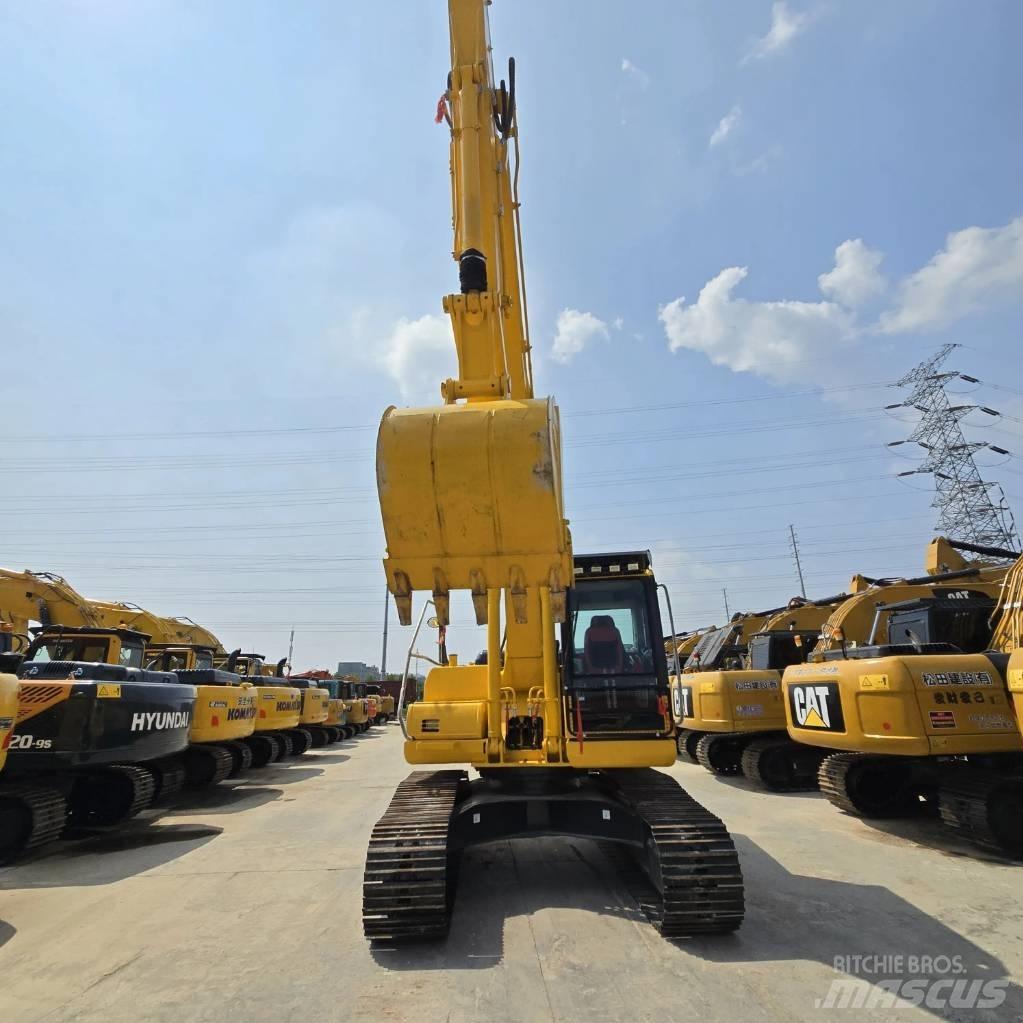 Komatsu PC 200-8 Excavatoare pe șenile
