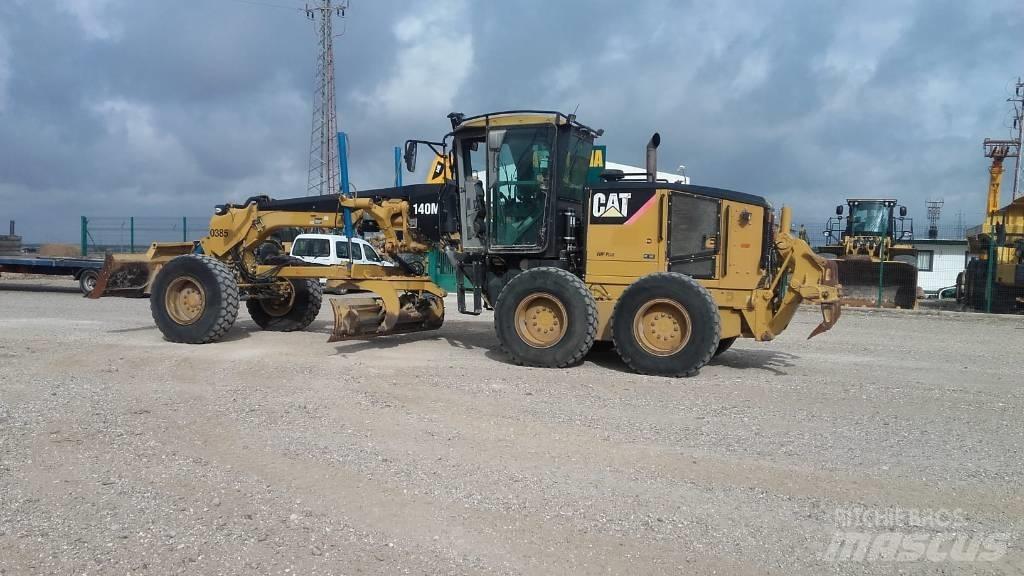 CAT 140 M Gredere