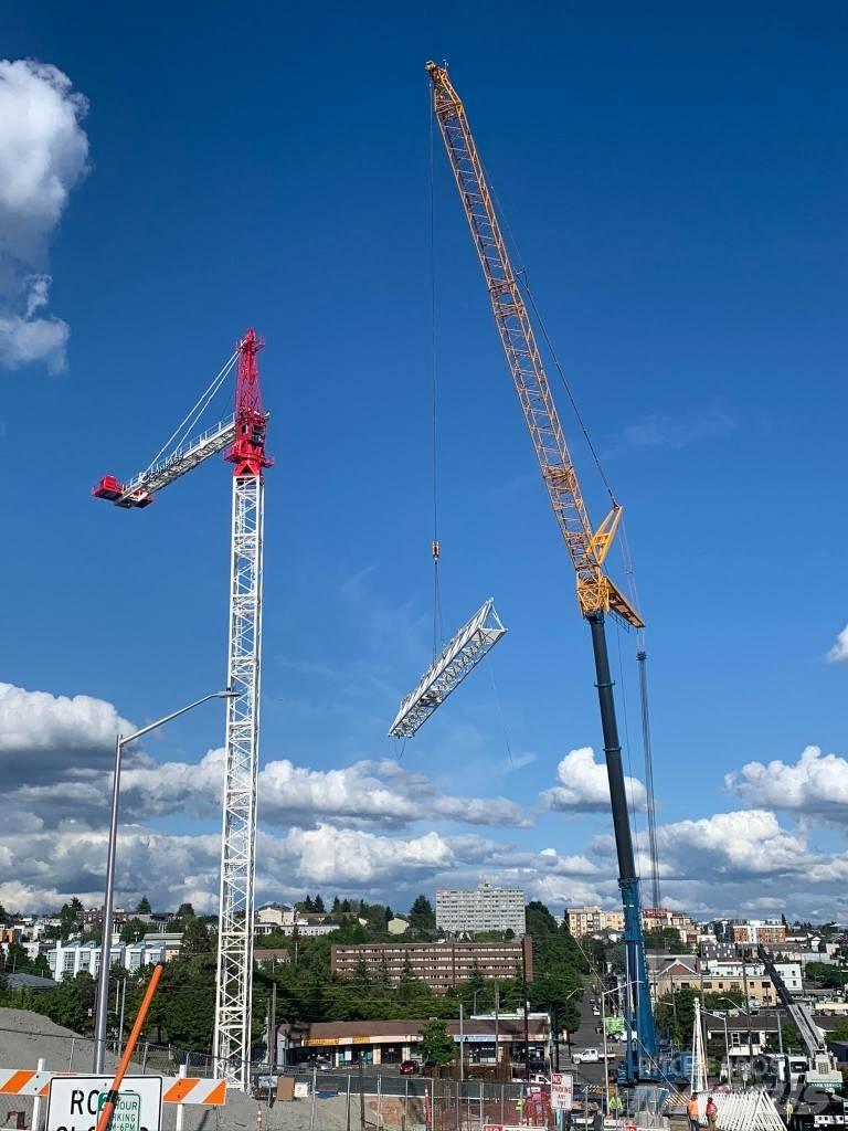 Liebherr 390 HC Macarale turn