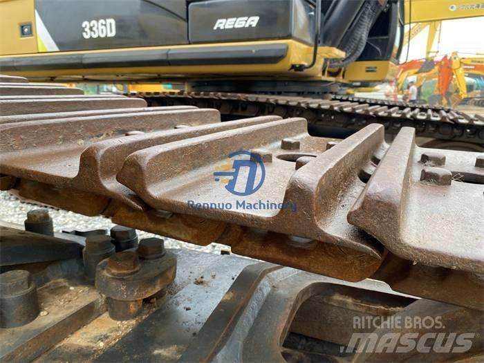 Komatsu PC450-8 Excavatoare pe șenile
