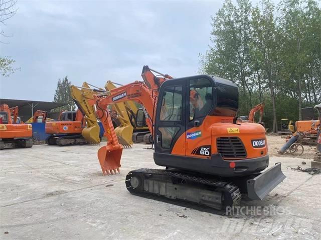 Doosan DX60 Mini excavatoare < 7t