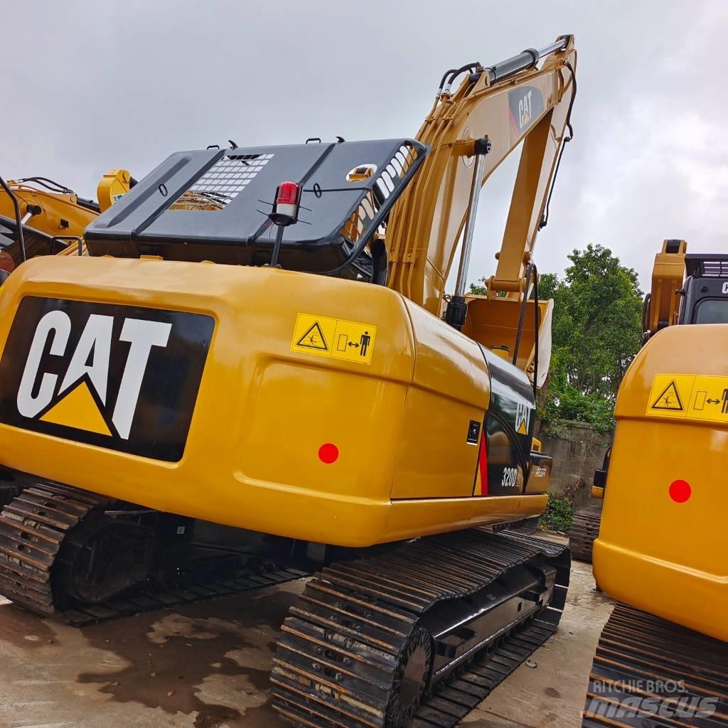 CAT 320 D Excavatoare pe șenile
