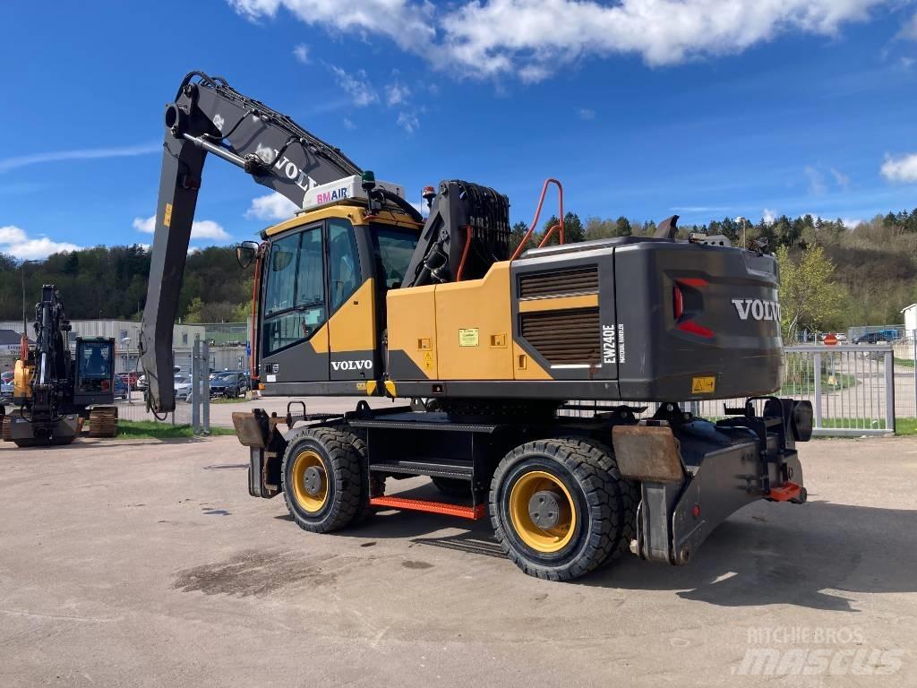 Volvo EW 240 E MH Paleta de manipulare