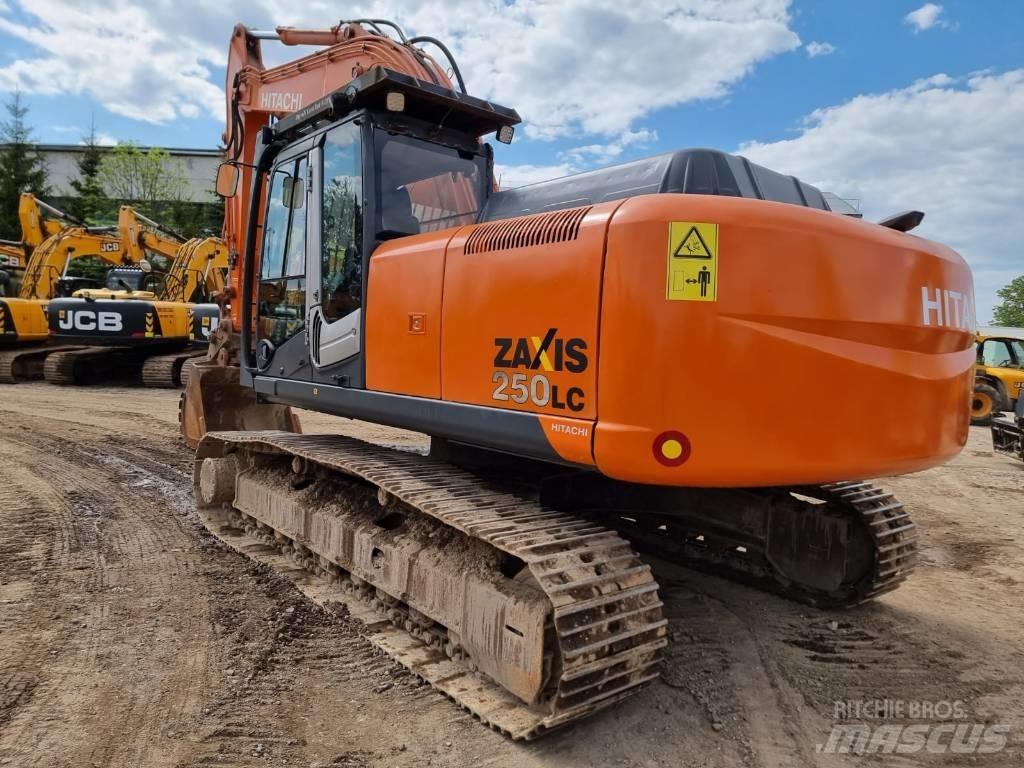 Hitachi ZX 250 LC-3 Excavatoare pe șenile
