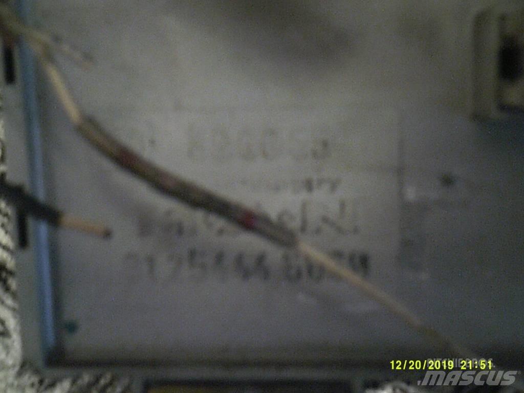 MAN TGS 81254446060 Cabine si interior