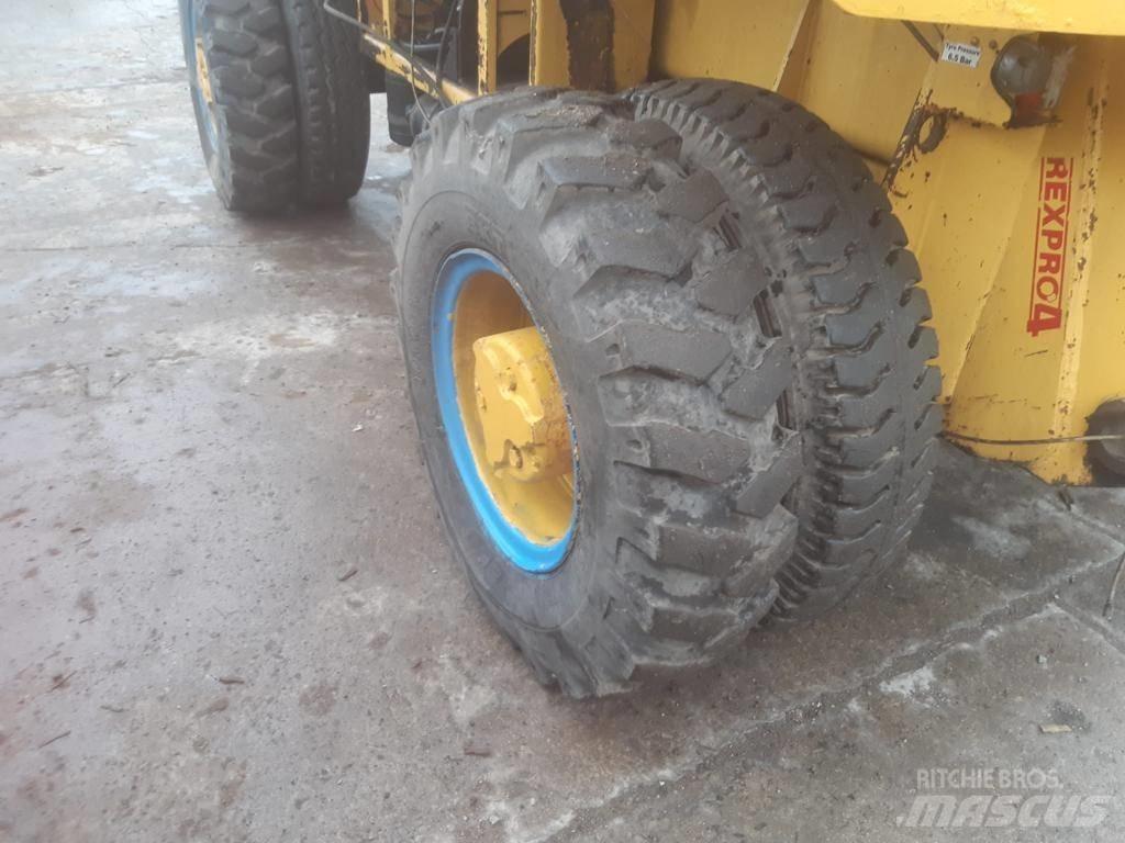 CASE WX 170 Excavatoare cu roti