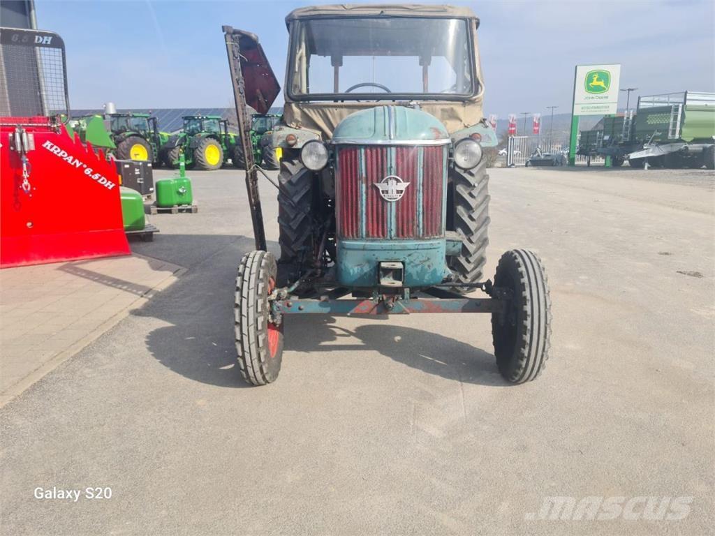 Hanomag R 324 SA Tractoare