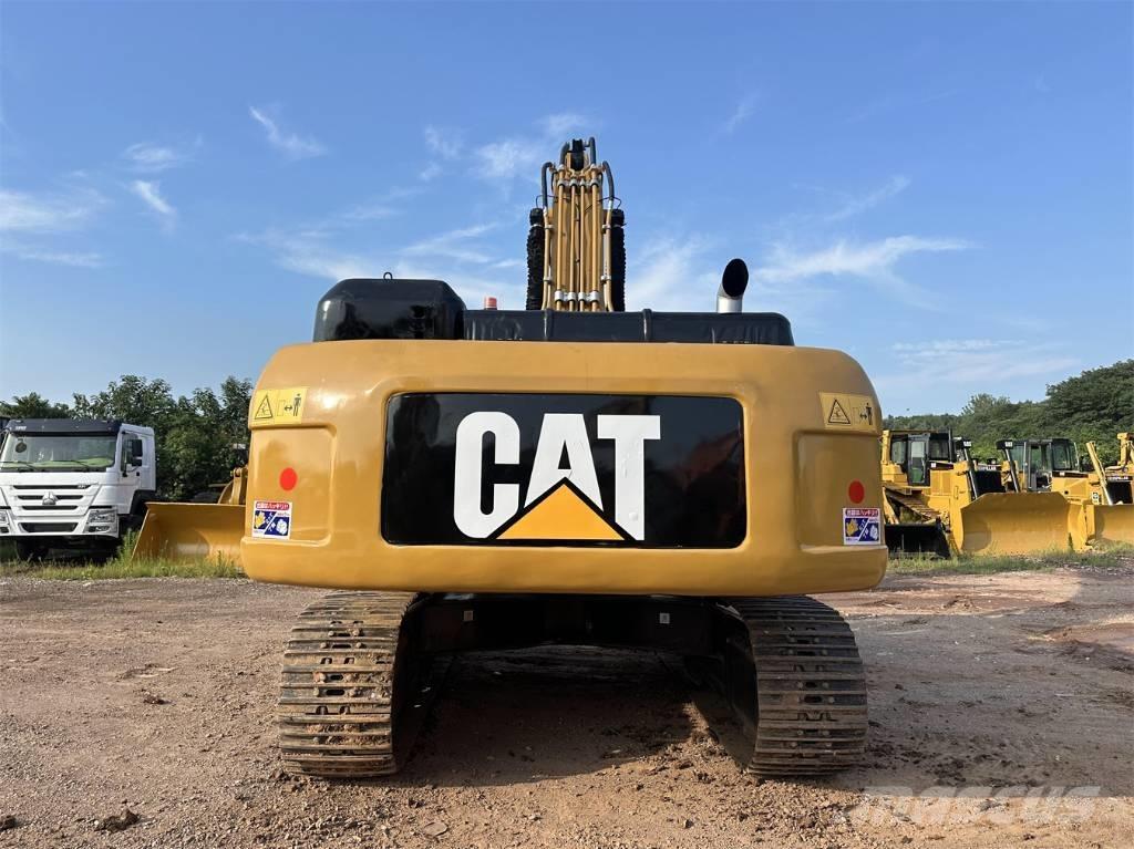 CAT 330 D L Excavatoare pe șenile
