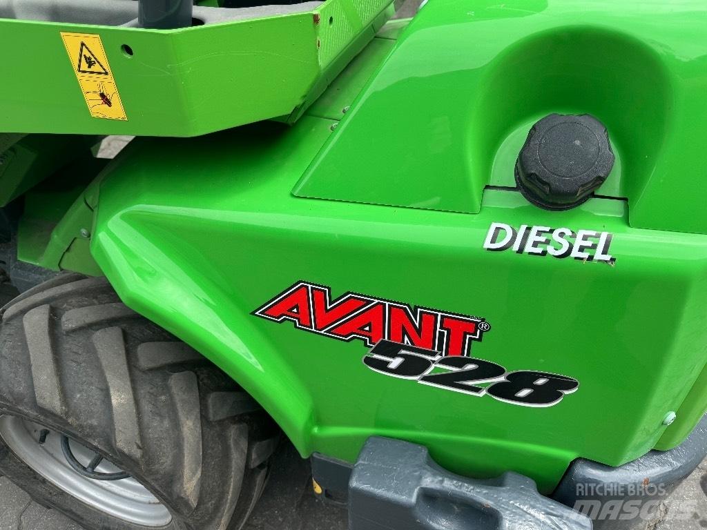 Avant 528 Mini incarcatoare