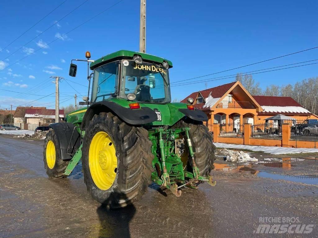 John Deere 8320 Tractoare