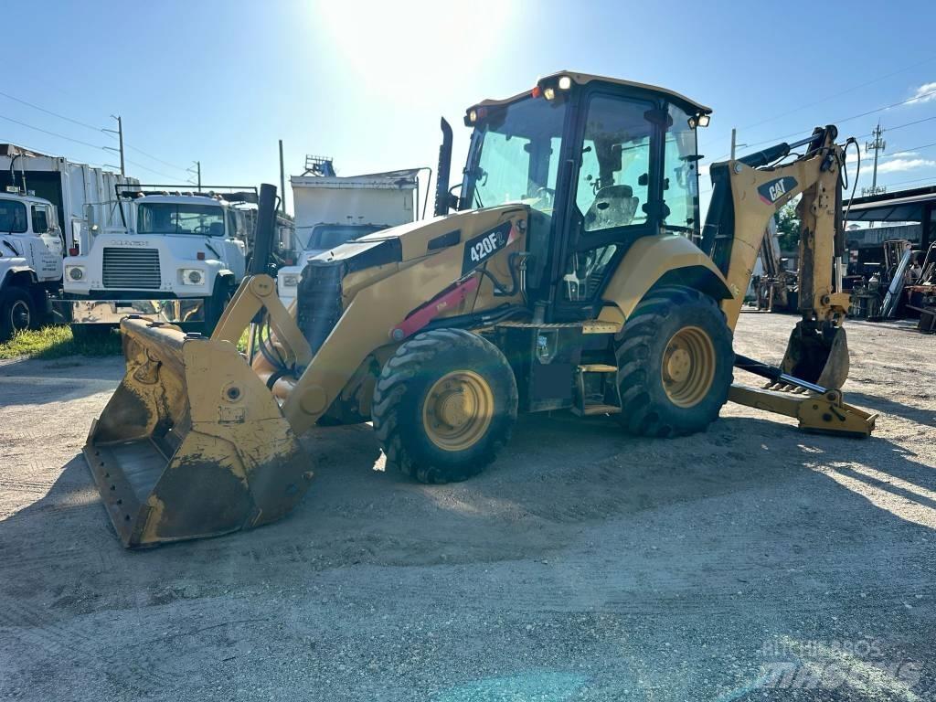 CAT 420F2 Buldoexcavatoare