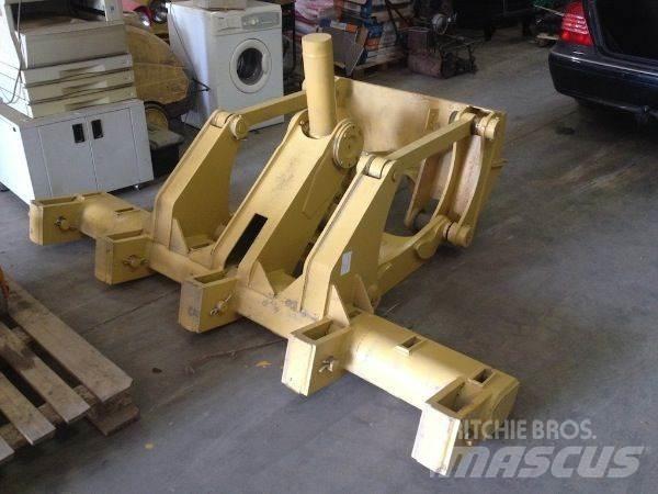 CAT 140H/160H Ripper Utilaje construcții - Altele