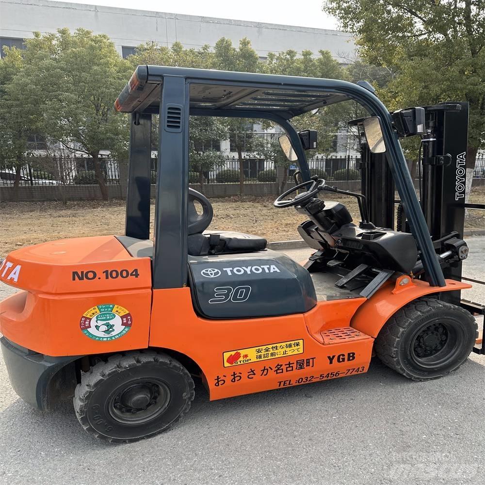 Toyota 02-7 FD F 30 Stivuitor diesel