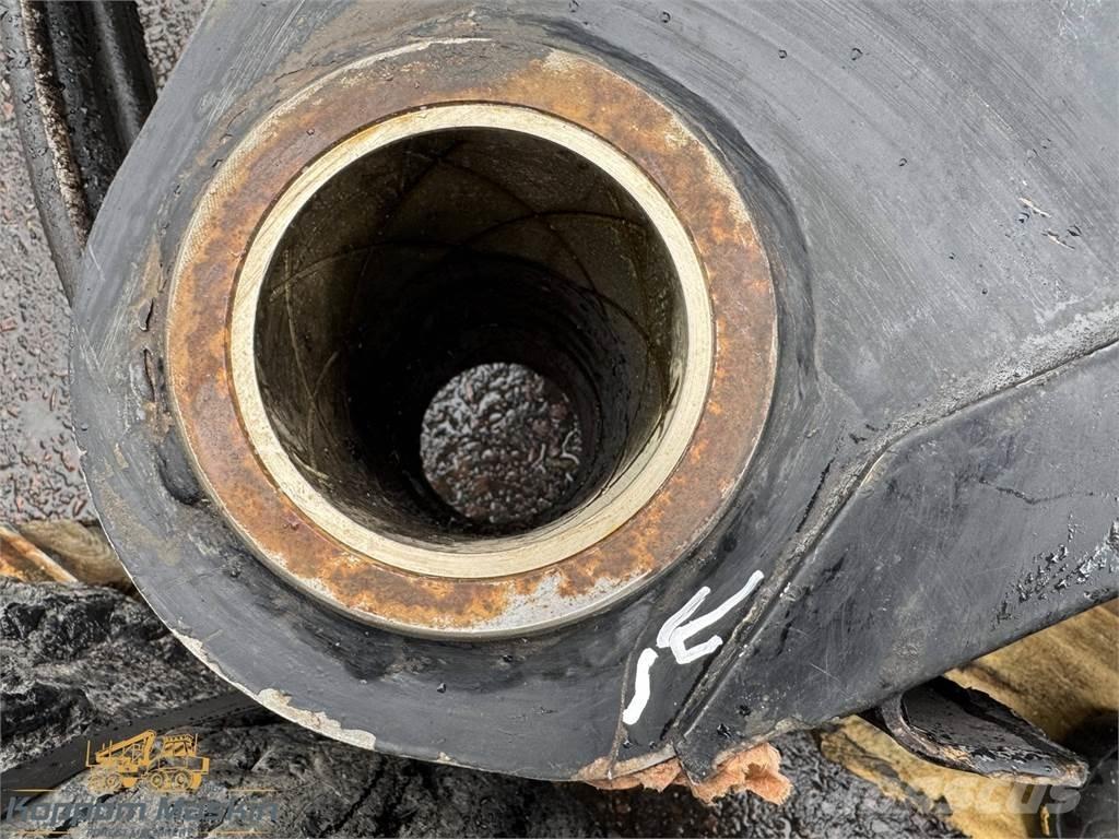 Komatsu 165F Macarale de transport