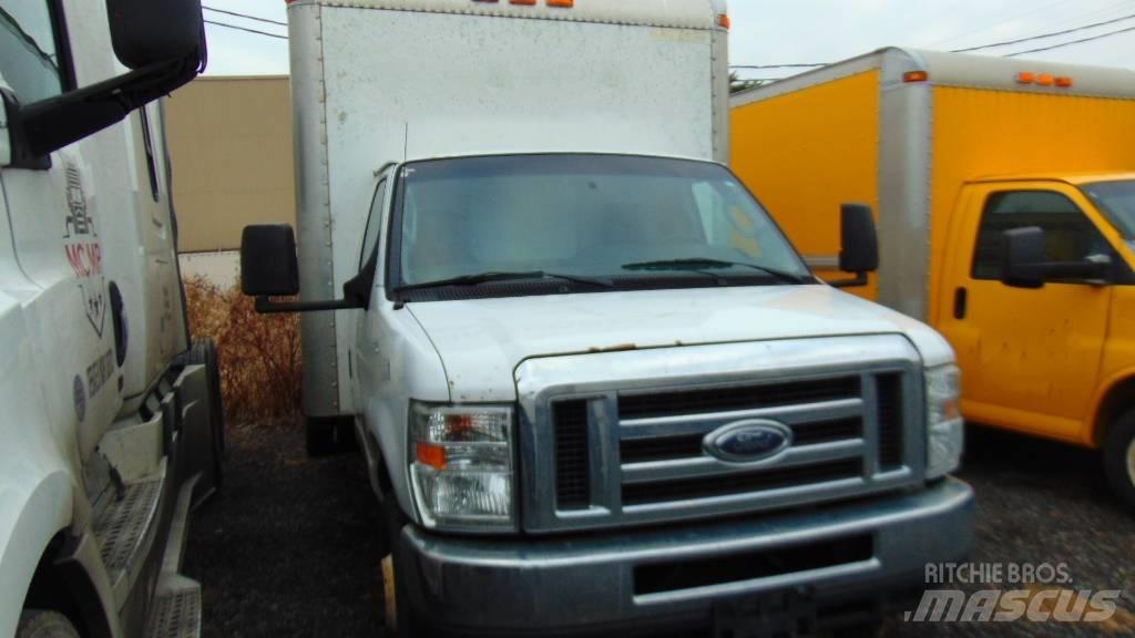 Ford E 450 Municipal/vehicul cu uz general