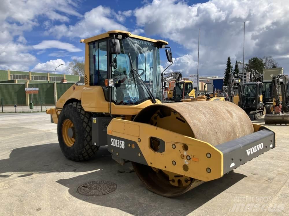 Volvo SD135B Compactoare sol