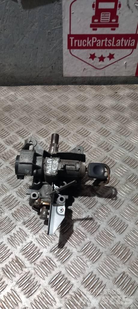 MAN TGX   81255016035 Cabine si interior