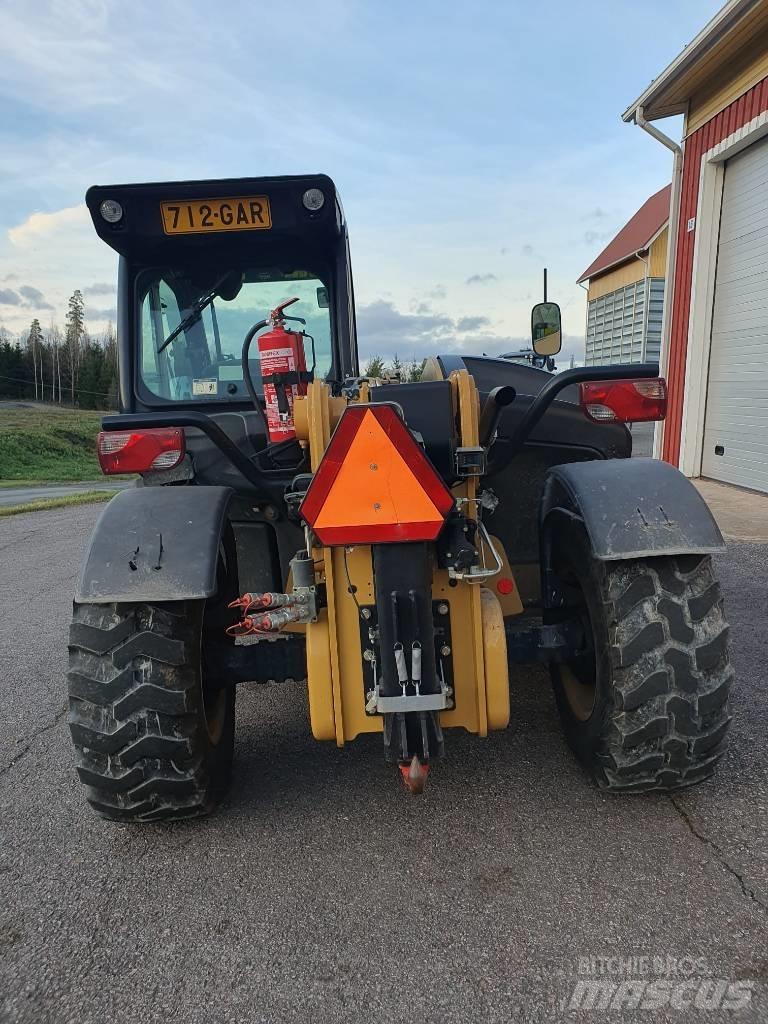 CAT TH306D Manipulatoare agricole